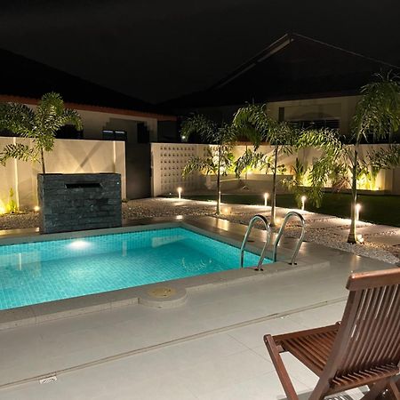 Home In Terengganu With Private Pool Kuala Terengganu Dış mekan fotoğraf