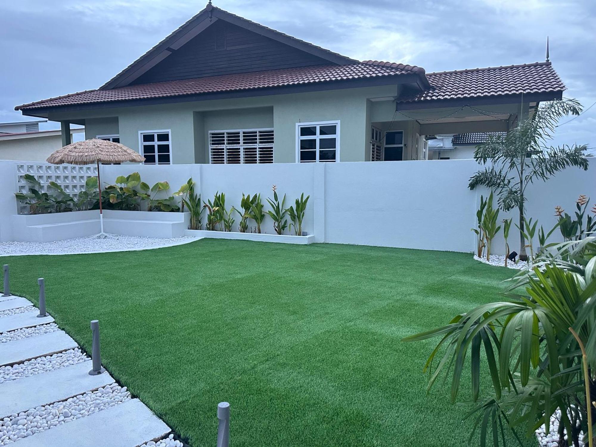 Home In Terengganu With Private Pool Kuala Terengganu Dış mekan fotoğraf